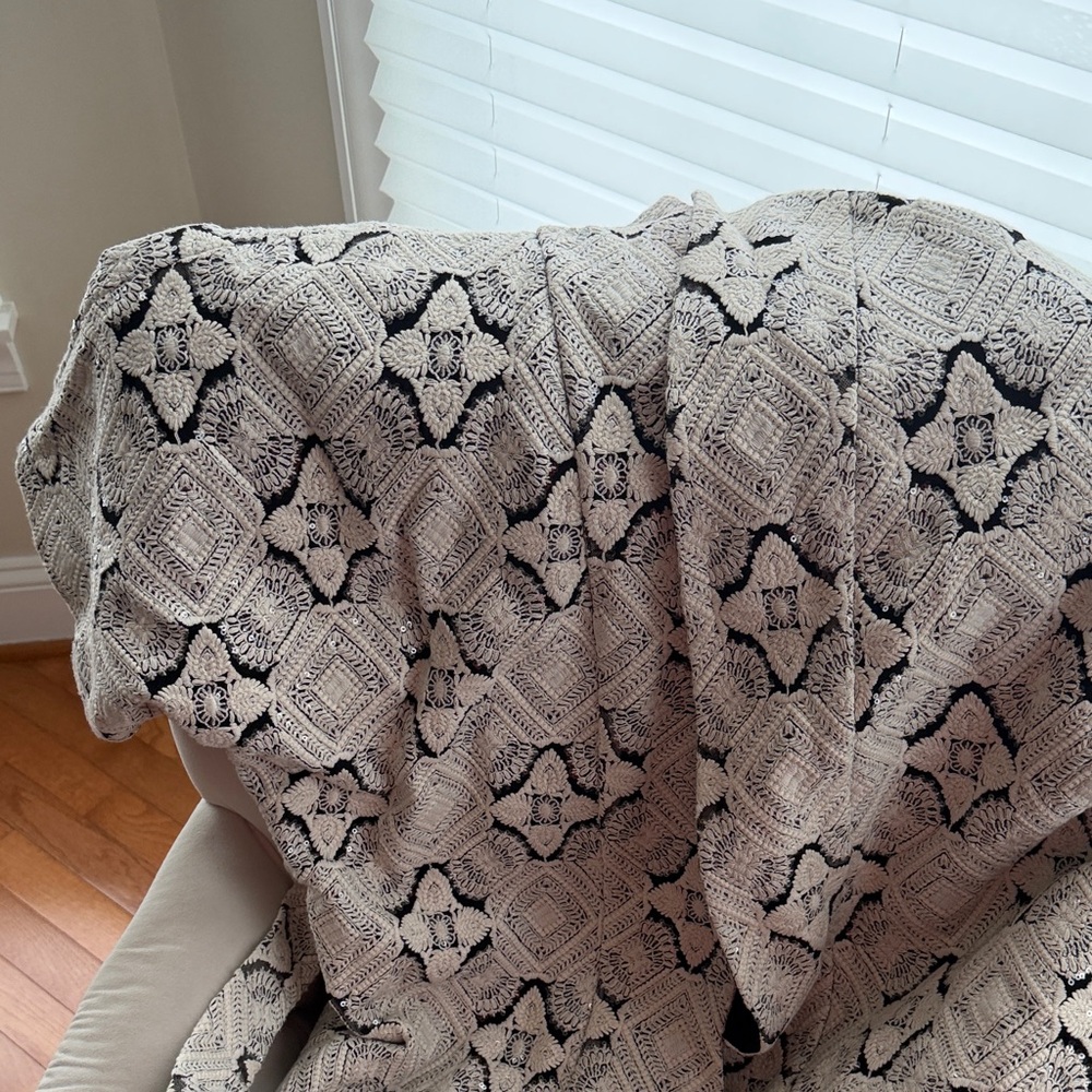 Marciano Black and Cream Patterned blazer size 0